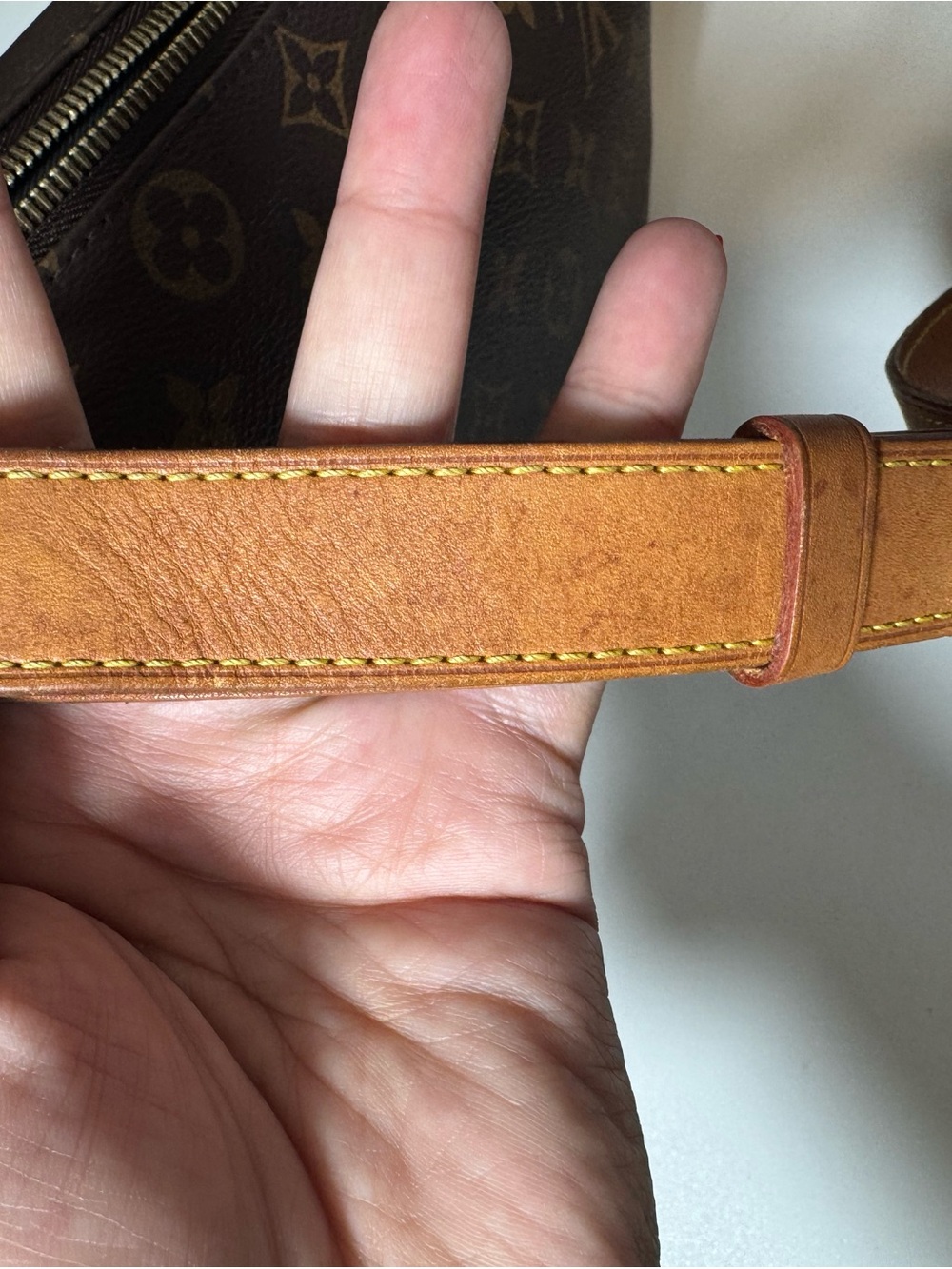 Louis Vuitton Monogram bumbag - Picture 15 of 15
